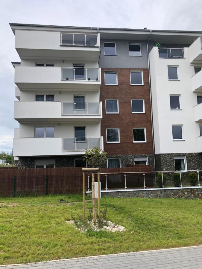 Apartament Happiness Єленя-Ґура Екстер'єр фото