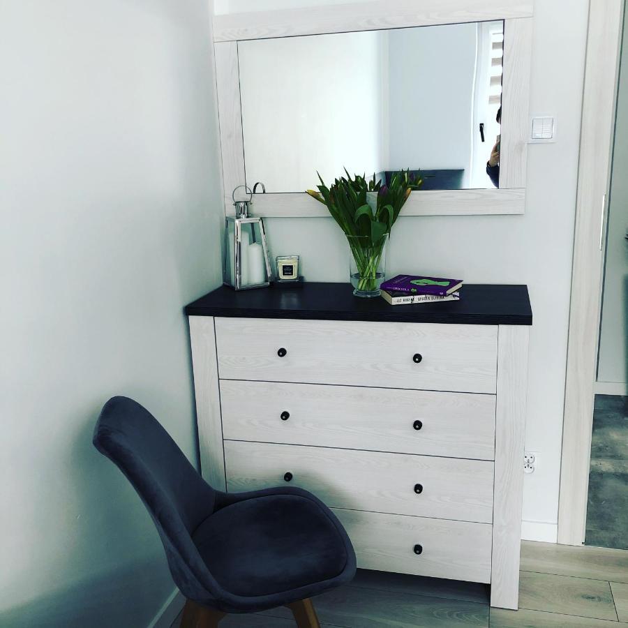 Apartament Happiness Єленя-Ґура Екстер'єр фото