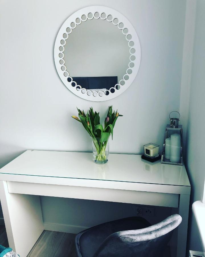 Apartament Happiness Єленя-Ґура Екстер'єр фото